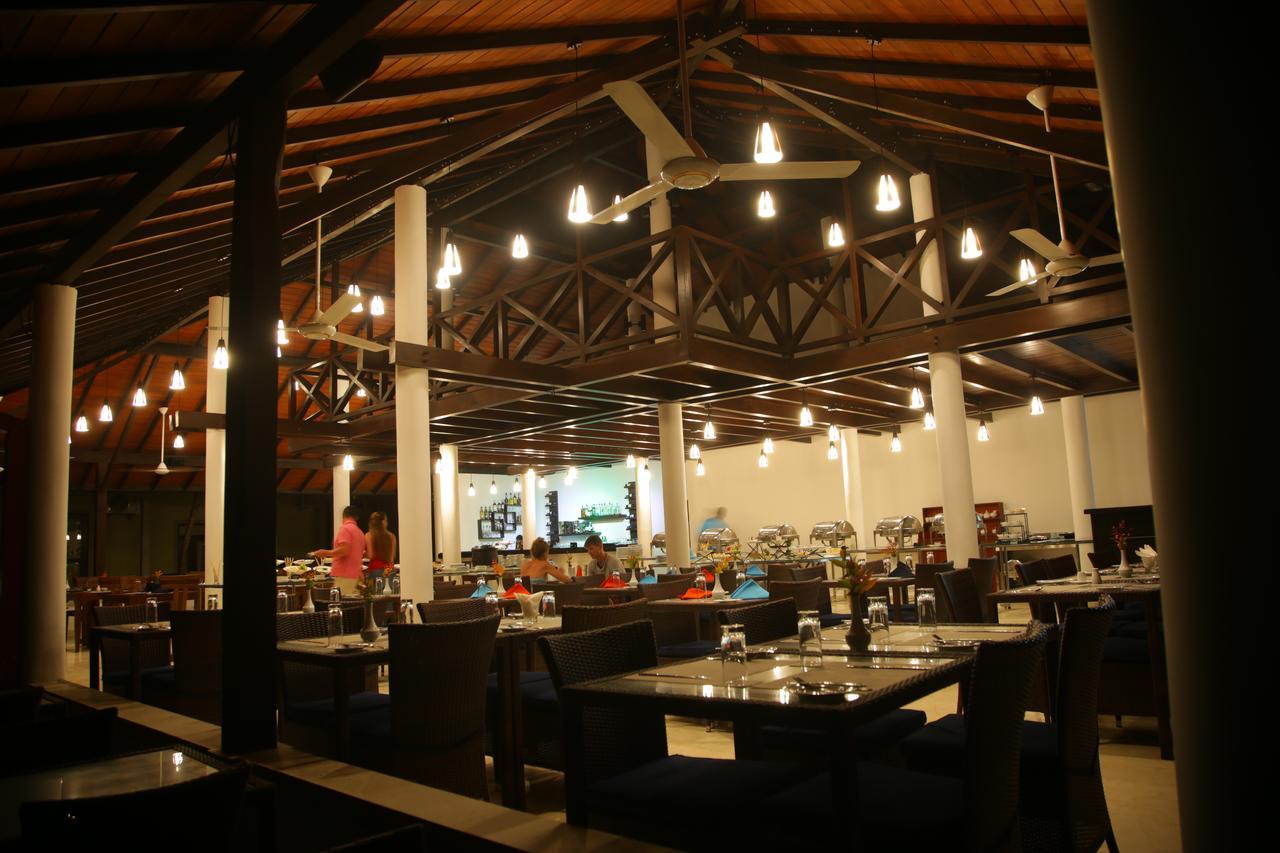 Ranna 212 Beach Resort Kahandamodara ภายนอก รูปภาพ