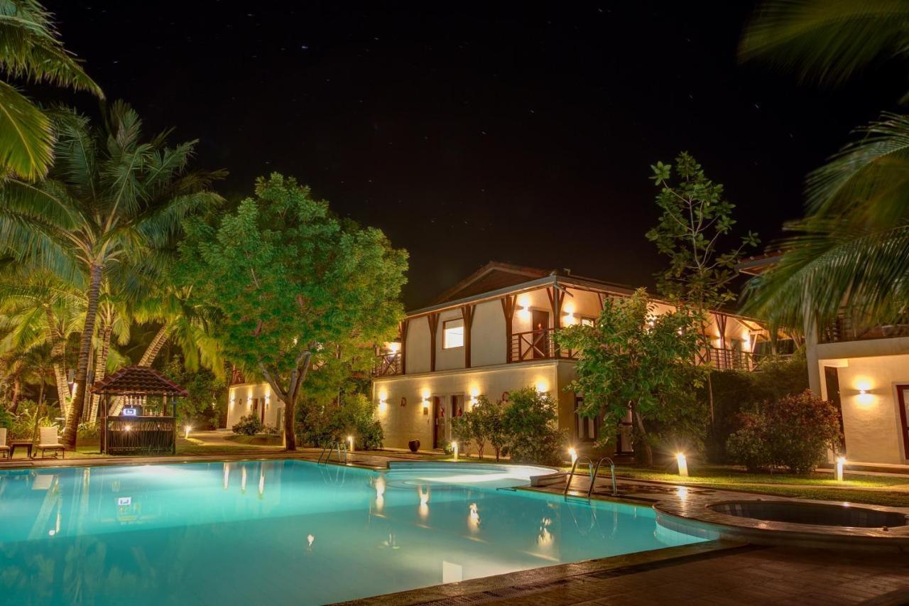 Ranna 212 Beach Resort Kahandamodara ภายนอก รูปภาพ